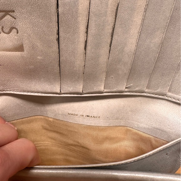 Authentic Chanel Caviar CC wallet in metallic - Picture 10 of 16